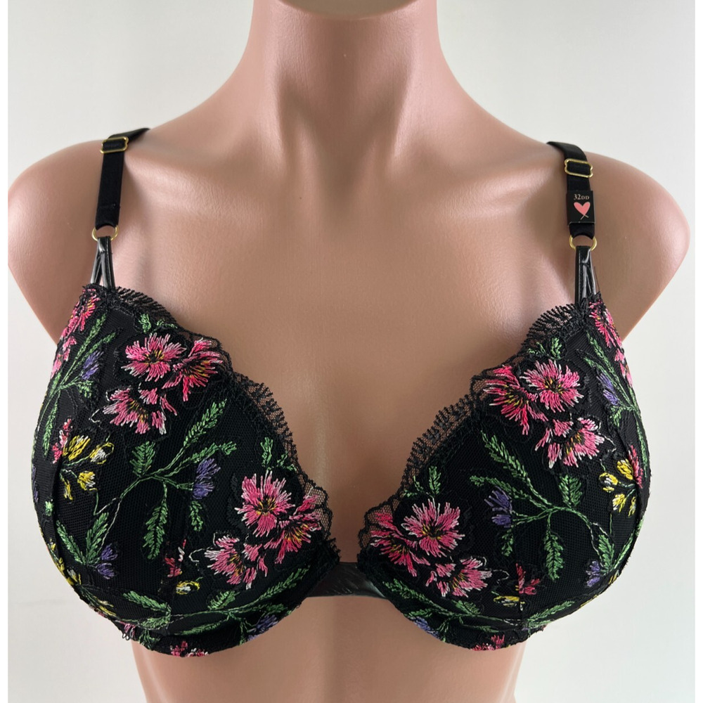 Victoria’s Secret Very Sexy Push Up Lace Embroidered Floral Bra Black 32DD NWT